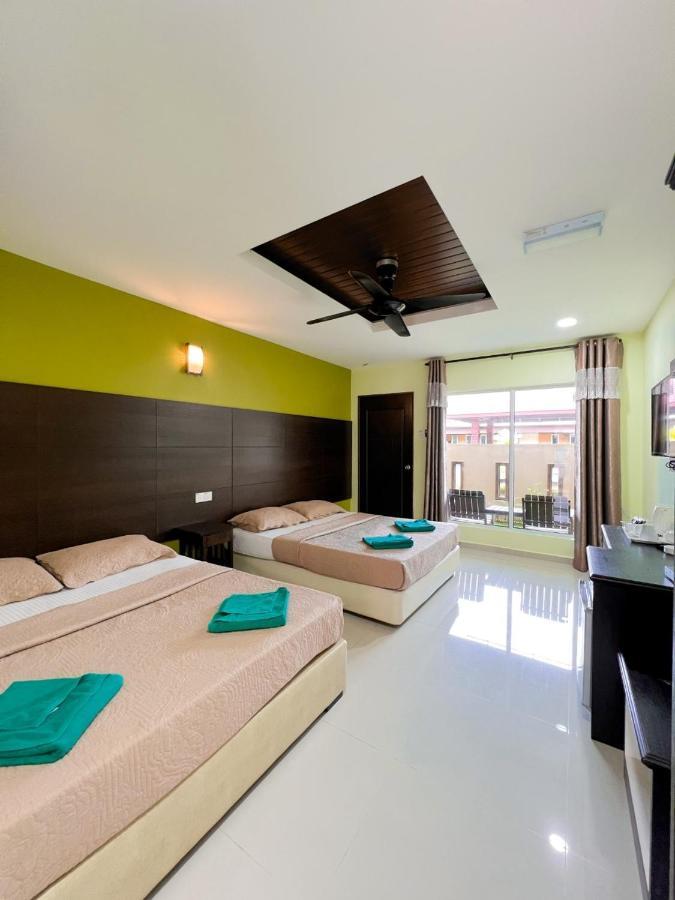 Chuu Pun Village Resort Pantai Cenang  Exterior foto